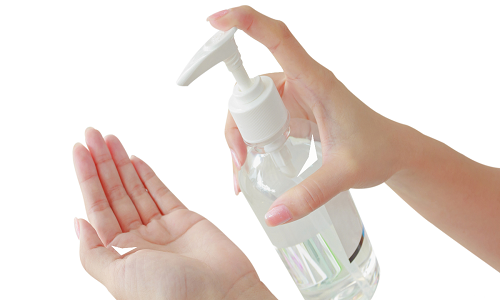 هكذا تحمي يديك من الجفاف جراء استعمال المعقّم!