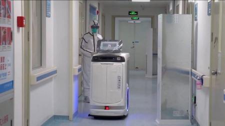 روبوتات لإجراء اختبارات "كورونا" في اسبانيا