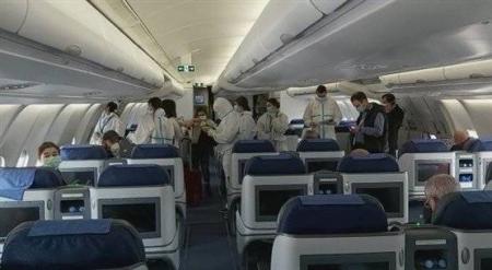 " الصحة":11 اصابة على متن طائرتي مدريد وباريس