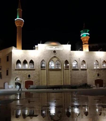 تراث رمضان(٤): إنارة المساجد ونشر الزينات المضيئة