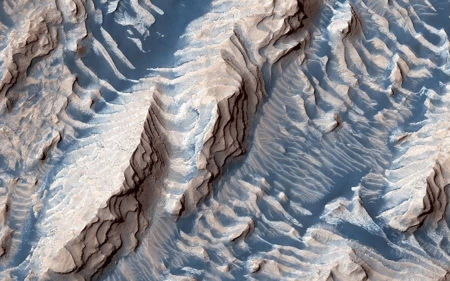 علماء يكتشفون آثار أنهار قديمة على كوكب المريخ!