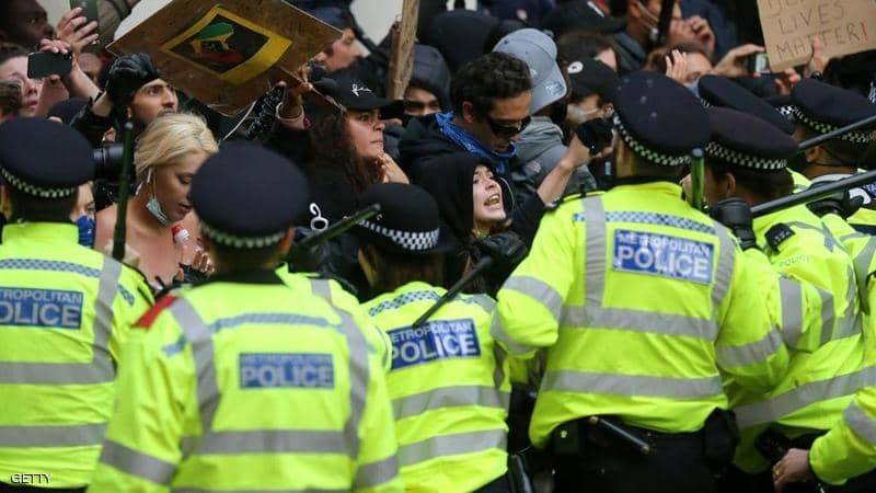 بريطانيا.. قوانين لوقف عنف بعض التظاهرات