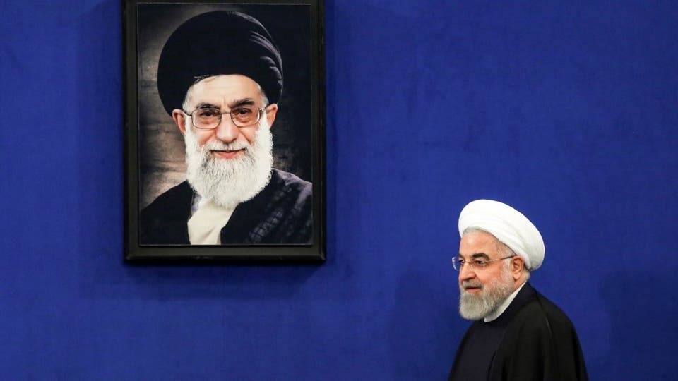 إيران تحت سيف العقوبات.. وروحاني 