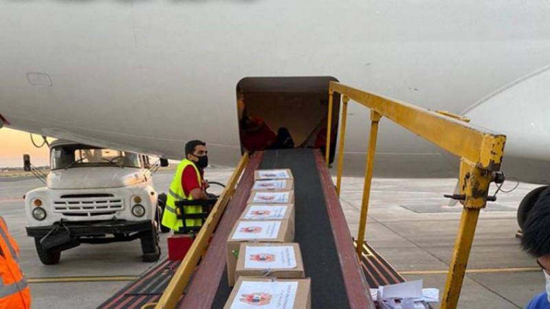 طائرة أرمنية محملة بمواد طبية وغذائية وصلت الى بيروت