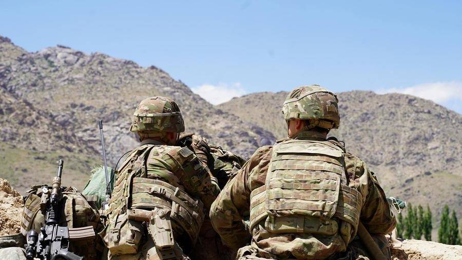 واشنطن تتجه لخفض عدد جنودها في أفغانستان إلى