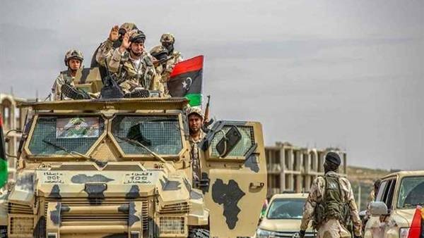 الجيش الليبي يعلن التزامه بوقف إطلاق النار