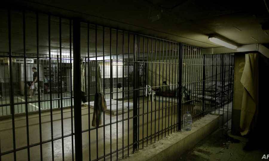 عدد السجناء الفارّين من سجن بعبدا أصبح 35.. والملاحقات مستمرة