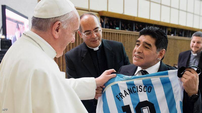 البابا يصف مارادونا بـ