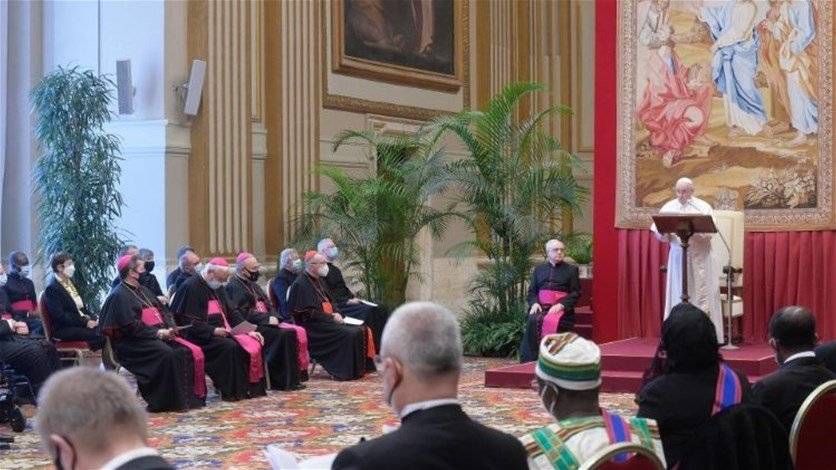 البابا فرنسيس: لبنان يمر بأزمة داخليّة وخطر فقدان هويته
