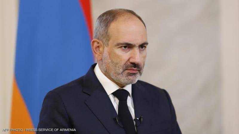 رئيس وزراء أرمينيا يتهم الجيش بـ