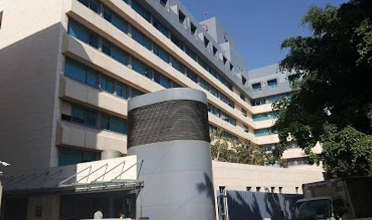 مستشفى الروم: لم يتم تلقيح أي شخص من خارج المنصة ‏