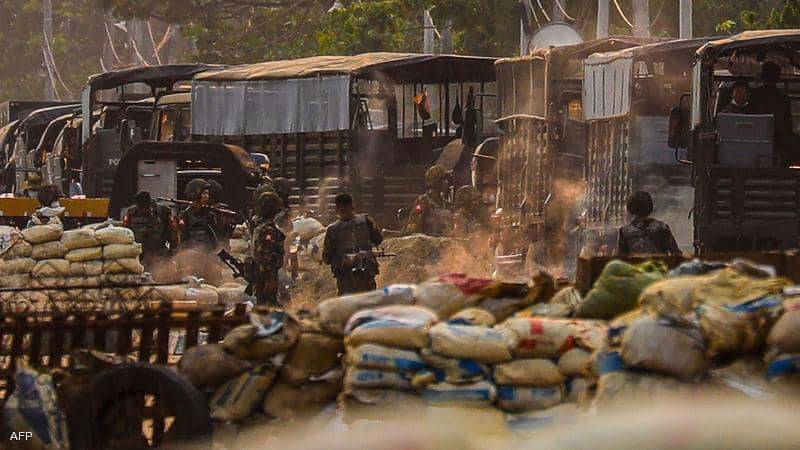 احتجاجات ميانمار..عشرات القتلى وحرق مصانع صينية