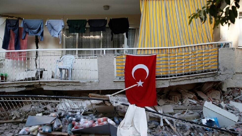 زلزال يضرب سواحل غرب تركيا