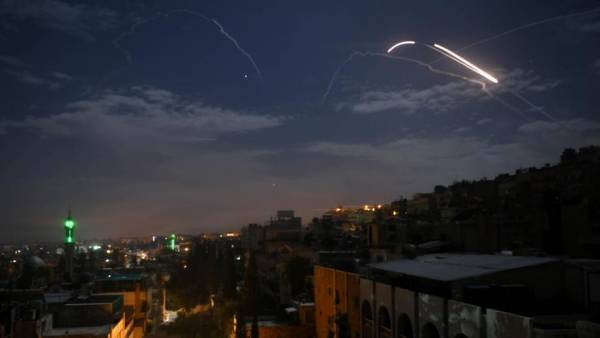 هجوم إسرائيلي على أهداف سورية رداً على إطلاق 