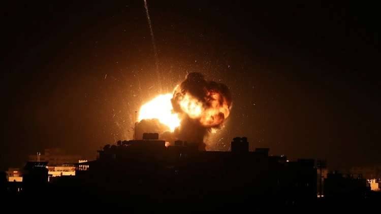 غارات إسرائيلية مكثفة على مراكز لحماس في غزة