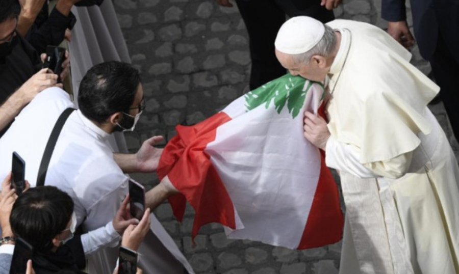 البابا يدعو للصلاة من أجل نهوض لبنان من أزمته
