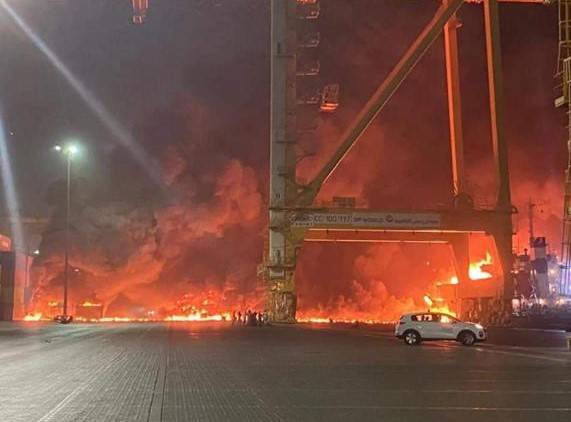 انفجار يهز دبي