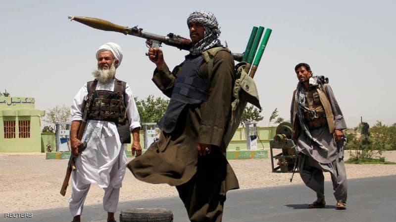 أفغانستان.. 3 صواريخ تسقط على مطار قندهار