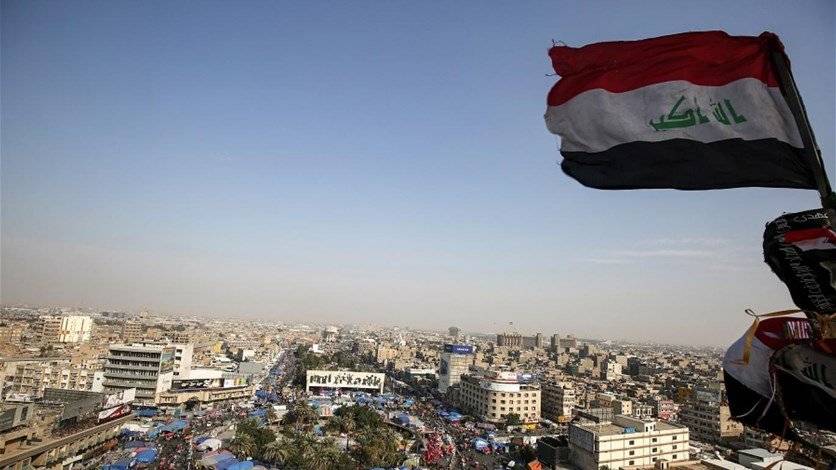 العراق..احتراق صهريج محمل بالوقود خارج ميناء أم قصر بالبصرة