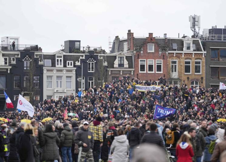 ‏30 موقوفاً... في تظاهرة محظورة ضدّ القيود الصحية في أمستردام