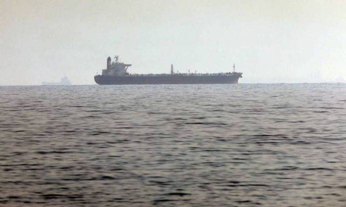 التحالف: موانئ القرصنة الحوثية ستكون أهدافا عسكرية مشروعة