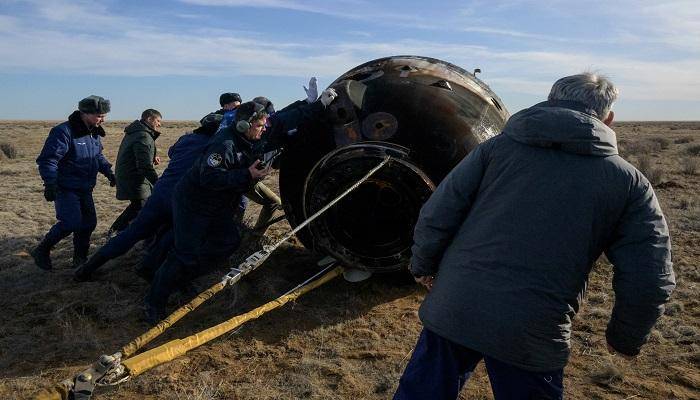 بعد 183 يوما في الفضاء.. رواد فضاء صينيون يعودن للأرض