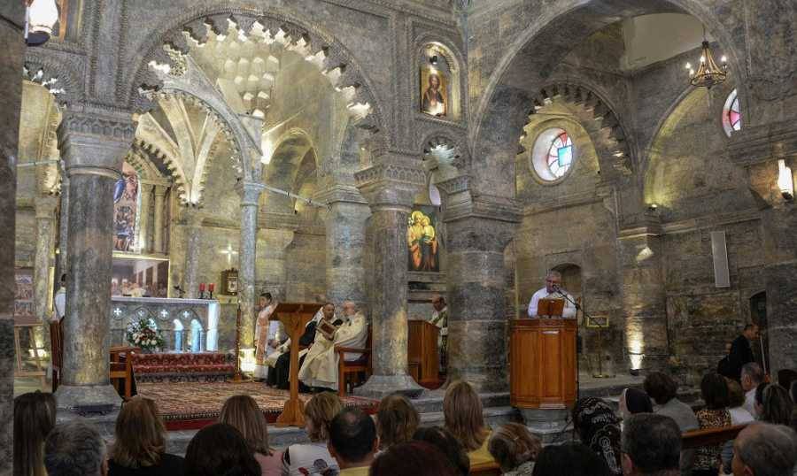 بعد تخريبها على أيدي داعش.. كنيسة مار توما التاريخية تستعيد رونقها