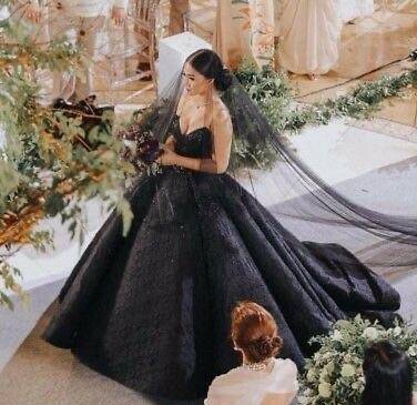 هل تعتمد العرائس فستان الزفاف الأسود بدلاً من الأبيض؟