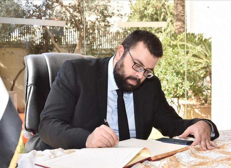 احمد الحريري يطالب بمحاسبة مرتكب الفعل الدنيء بحق ابناء عكار والاخوة السوريين