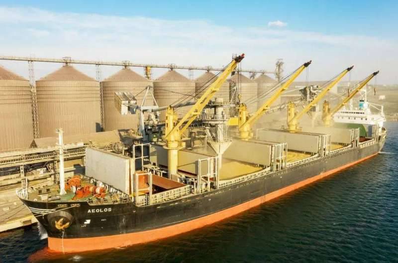 شبح الألغام البحرية يهدد تصدير الحبوب الأوكرانية