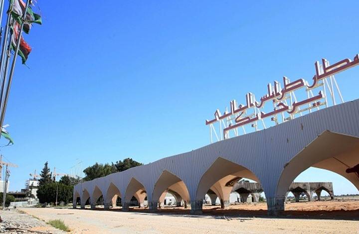اشتباكات طرابلس تغلق مطار معيتيقة.. وتحويل الرحلات لمصراتة
