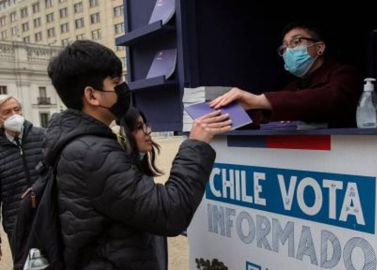 تشيلي... التصويت على مشروع الدستور الجديد