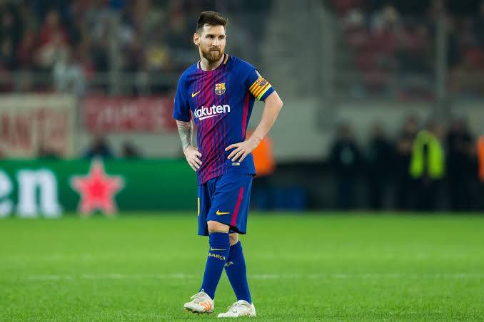 برشلونة يدرس عودة ميسي.. واللاعب يحبط الجماهير