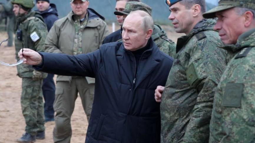بوتين يزور مركز تدريب لجنود تمّت تعبئتهم للقتال بأوكرانيا