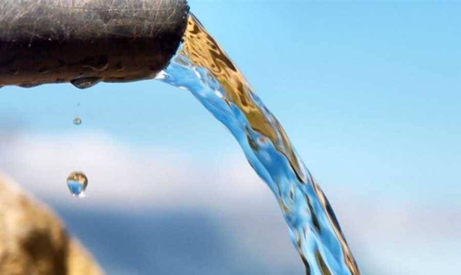 محافظ بيروت دعا أصحاب مصانع تعبئة المياه الى إجراء فحوص شهرية