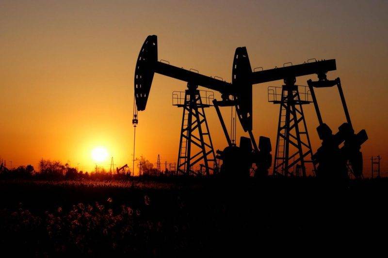 استمرار انخفاض أسعار النفط