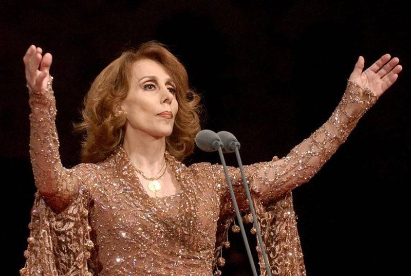 في عيدها الـ87.. فيديو نادر لفيروز تغني لمصر