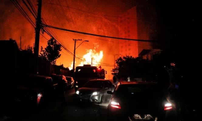 سقوط قتيلين وتضرر 400 مسكن في حريق في تشيلي