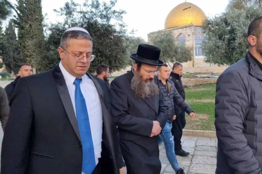 إدانة عربية لاقتحام وزير اسرائيلي باحات المسجد الأقصى