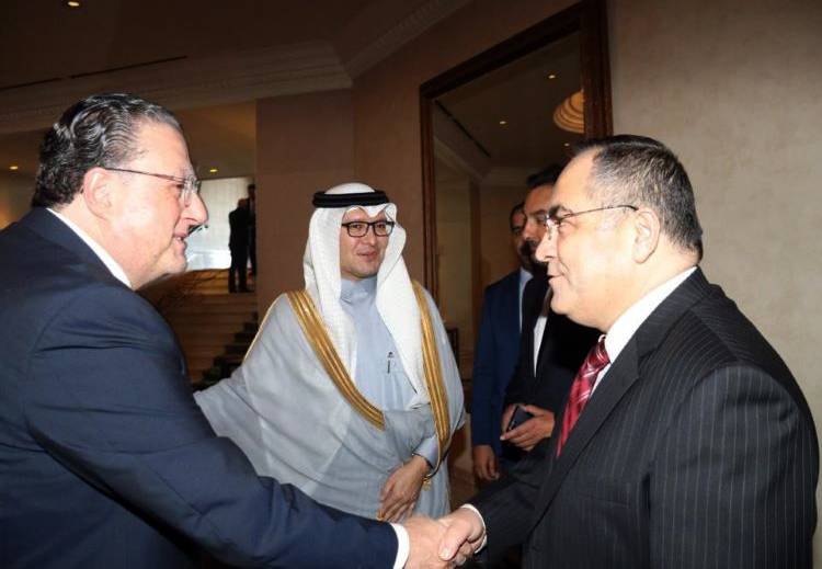 علي العبد الله شارك بمنتدى الإقتصاد العربي 
وبحفل وداعي لسفير الجزائر