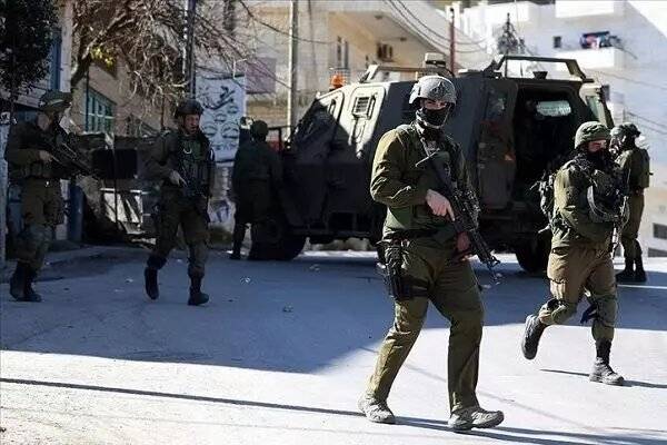 قوات الاحتلال تشن حملة اعتقالات واسعة في القدس والضفة