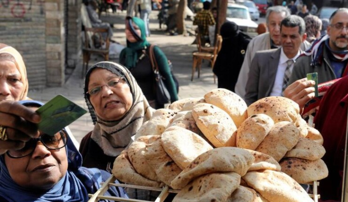 الحكومة المصرية تكشف حقيقة رفع سعر الخبز المدعم