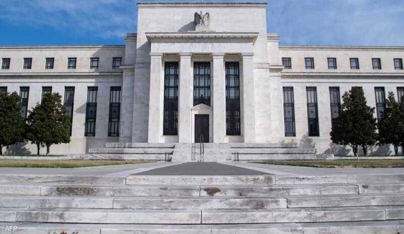 الفيدرالي يقرض البنوك الأميركية 12 مليار دولار لتخفيف الضغوط