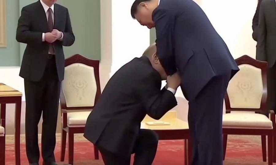 هل حقا ركع بوتين للرئيس الصيني وقبل يده؟!