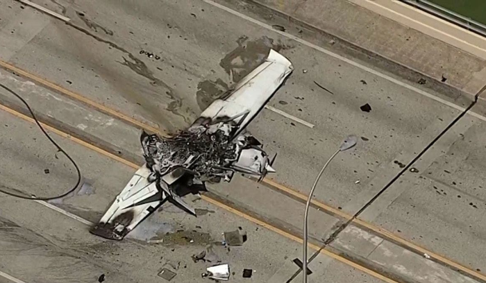 6 قتلى في تحطم طائرة رجل أعمال في كاليفورنيا
