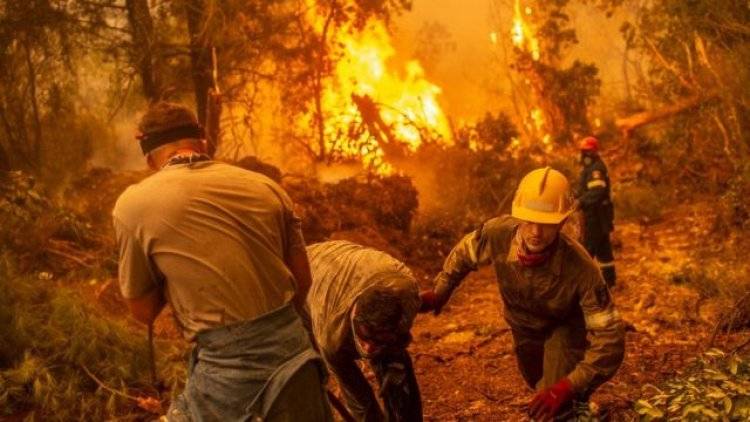 حرائق الغابات تُهدّد السكان وسط ارتفاع قياسي لدرجات الحرارة في اليونان