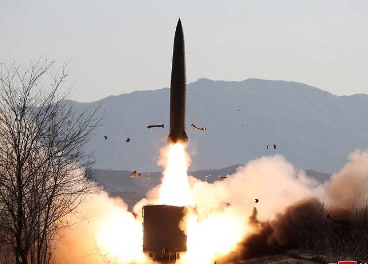 الثاني خلال أسبوع.. كوريا الشمالية تُطلق صاروخاً بالستياً