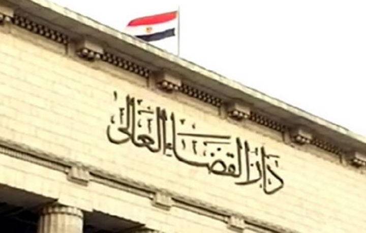 مصر تدرج قادة من الإخوان على قوائم الإرهاب