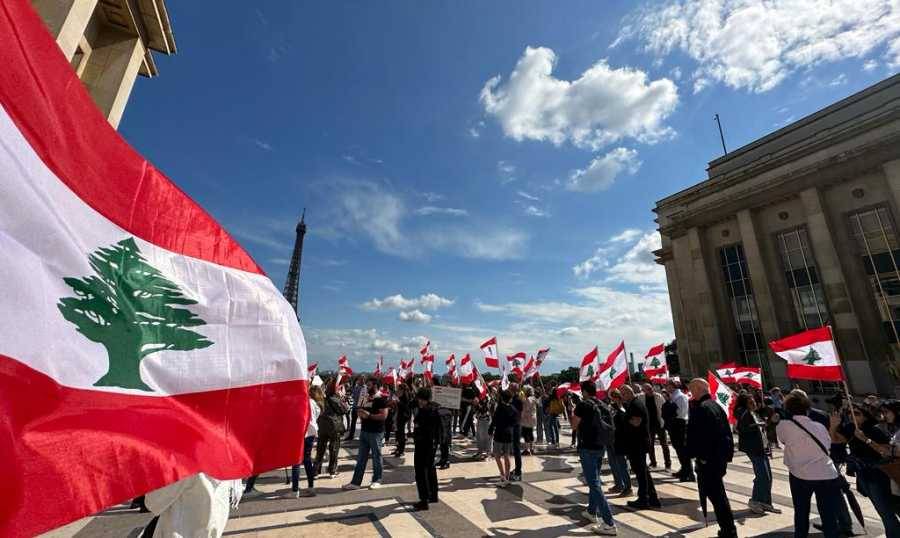 وقفة تضامنيّة مع بيروت وضحاياها بالذكرى الثالثة لتفجير المرفأ في ساحة تروكاديرو