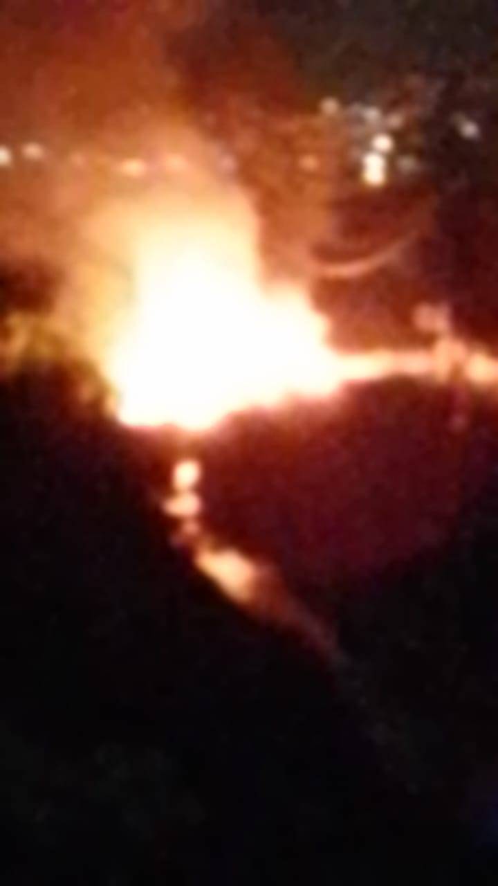 حريق في بستان شرق صور